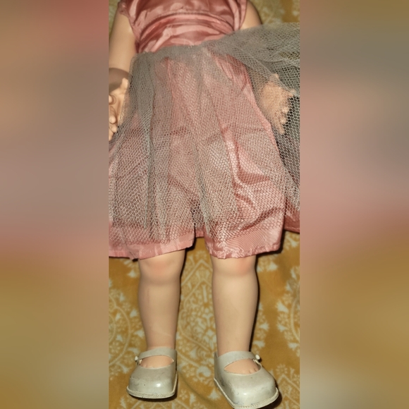 VTG 1950s IDEAL SAUCY WALKER 22" GIRL DOLL w PINK DRESS, BROWN HAIR, BLUE EYES - Picture 5 of 16